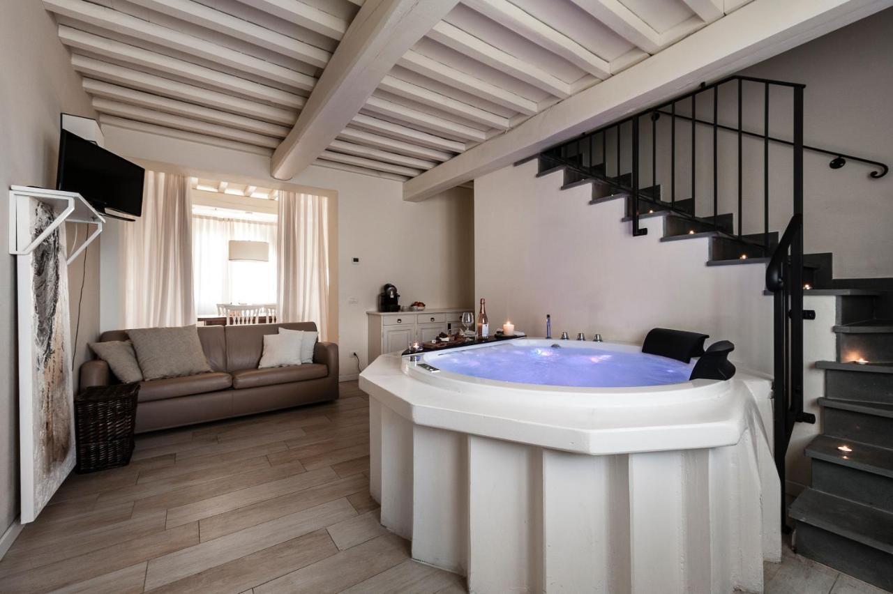 Le Residenze Appartement Chianni Buitenkant foto